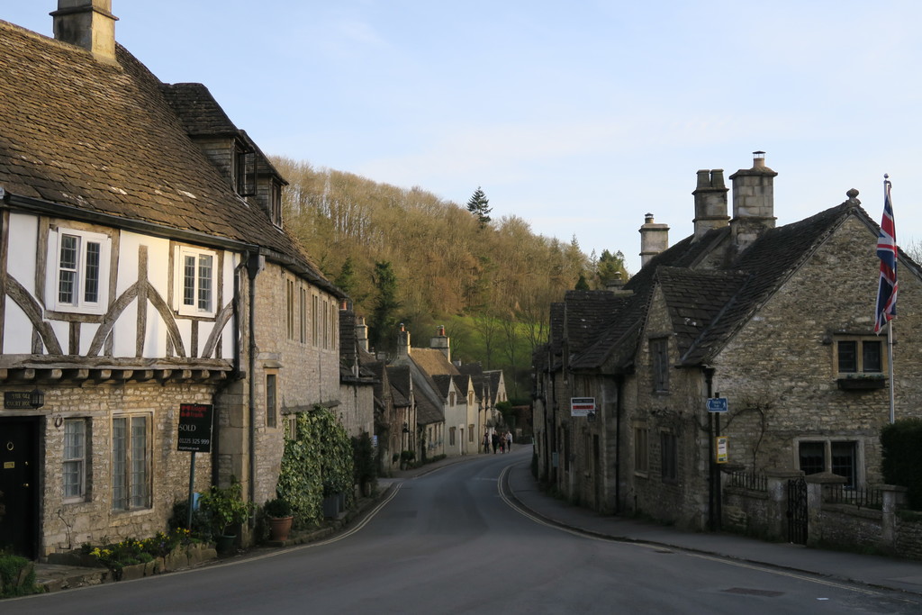 05.Castle Combe