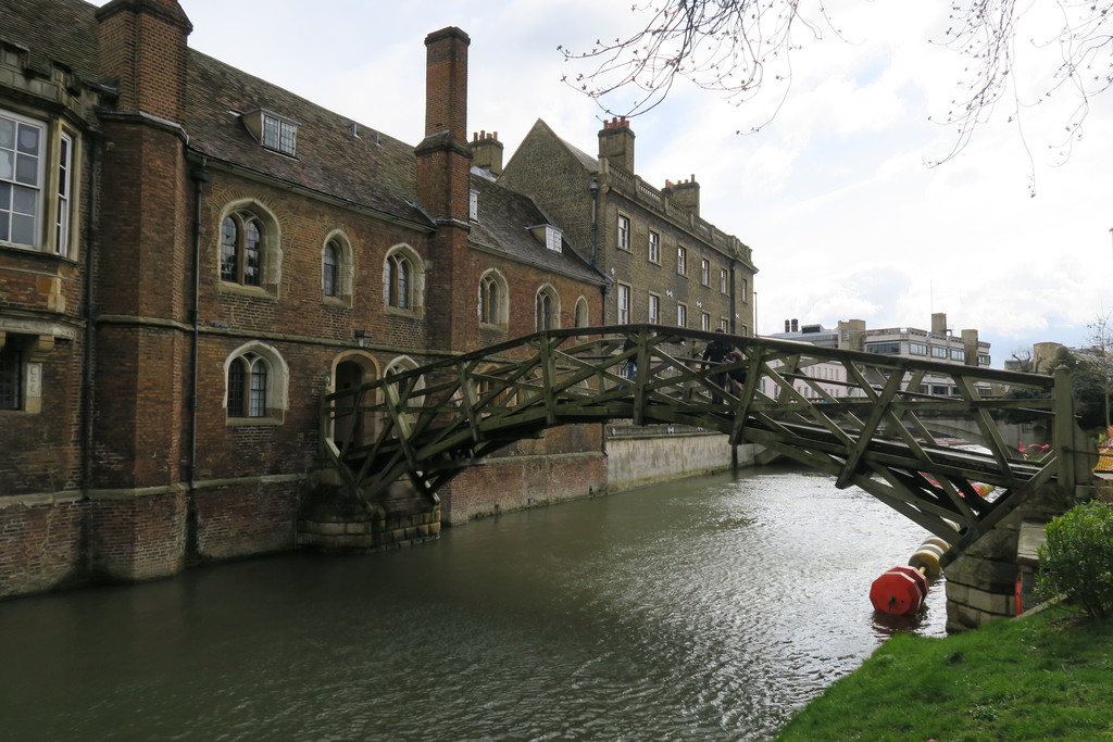 15.Queens College Cambridge