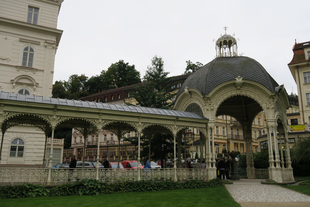 14.Columnata del Parque Karlovy Vary