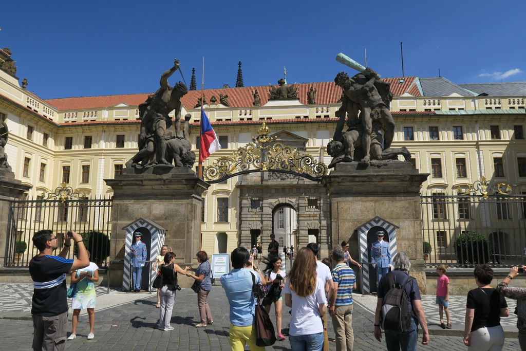 38.Entrada principal castillo de Praga