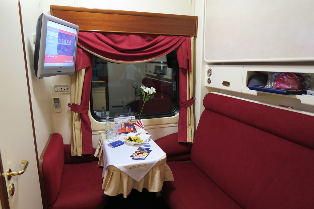 03. tren Express Moscu San Petersburgo