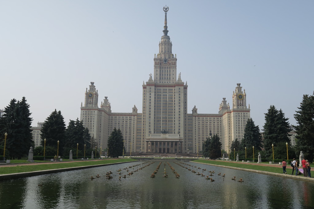02.Universidad Estatal de Moscú