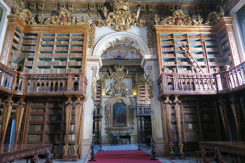 25.Biblioteca Universidad de Coimbra