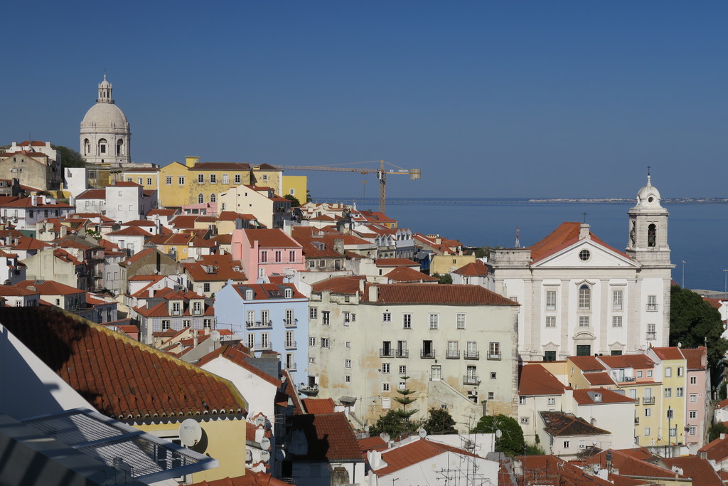 26.Mirador de Santa Lucía Lisboa