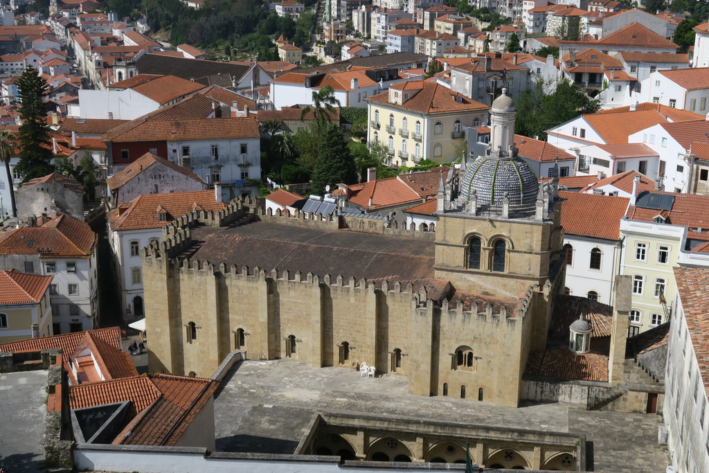 35.Universidad de Coimbra