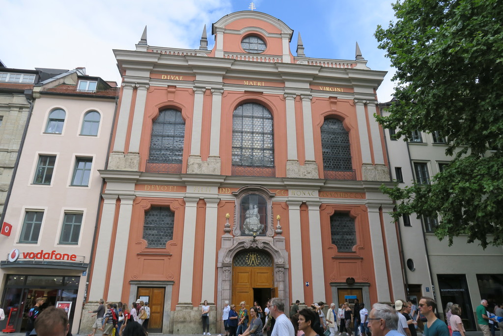 21.Bürgersaalkirche Munich