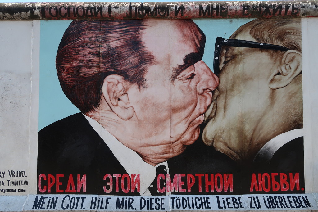 20.East Side Gallery