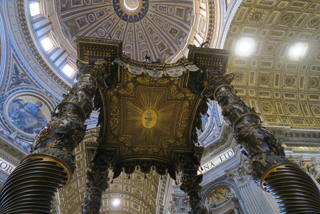 13.Baldaquino de Bernini Basílica de San Pedro