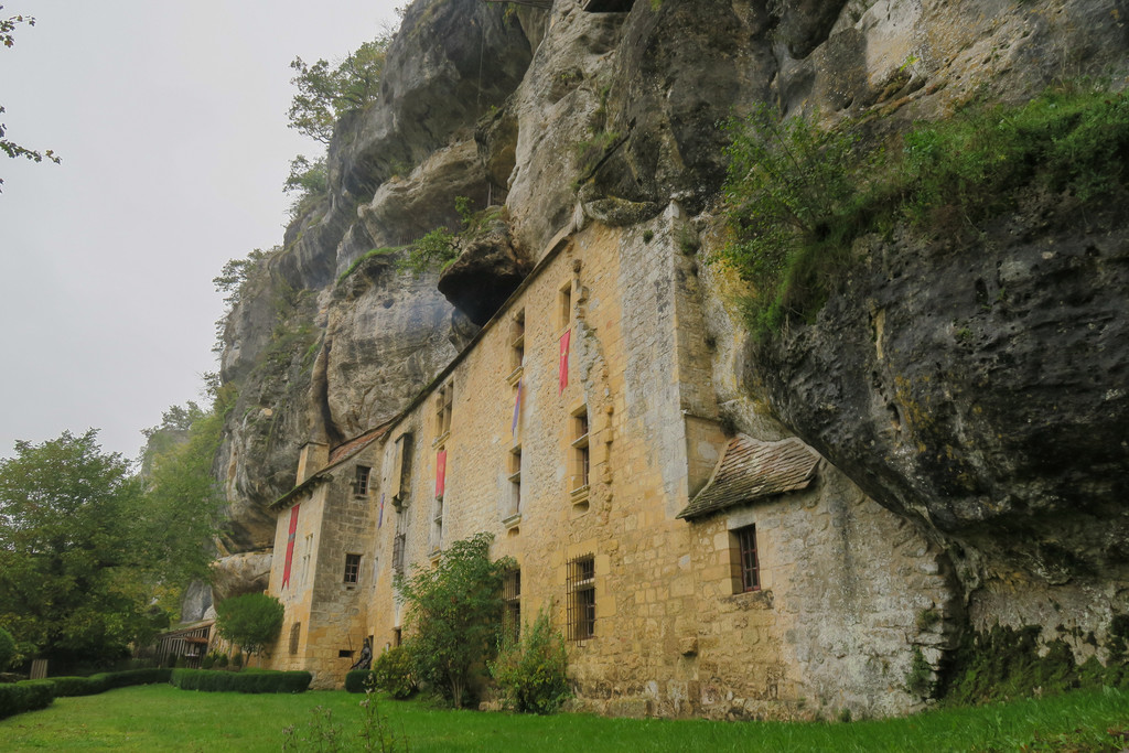 24. la Maison Forte de Reignac