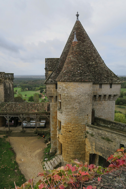 27.Chateau de Biron