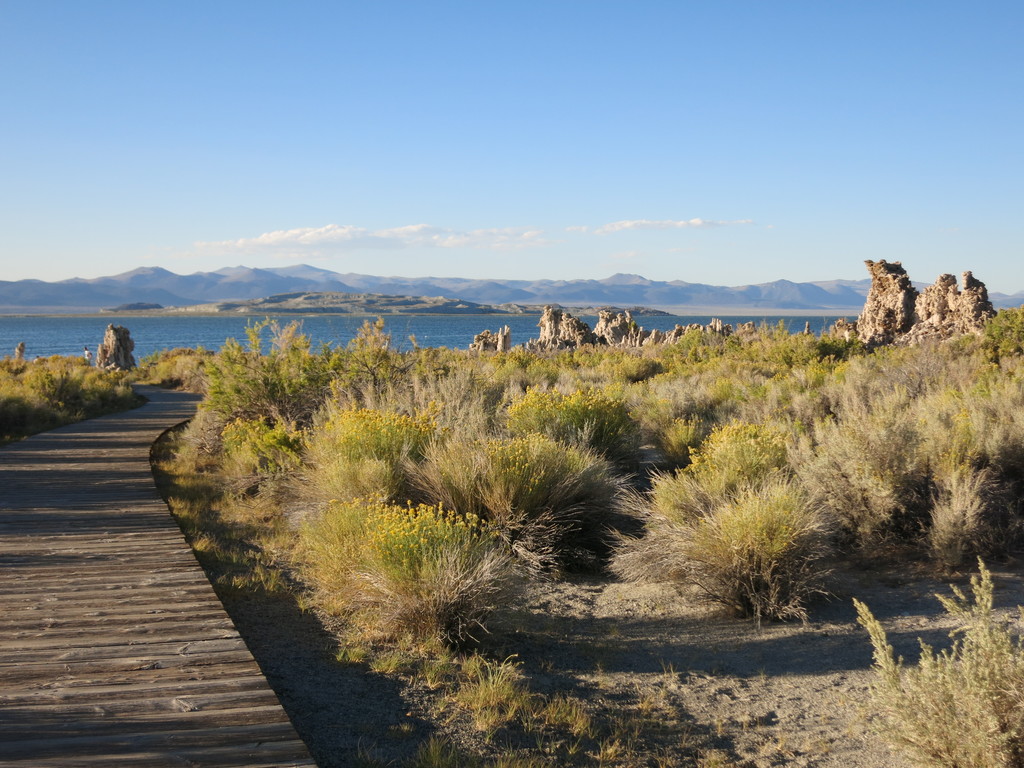 24.Mono Lake