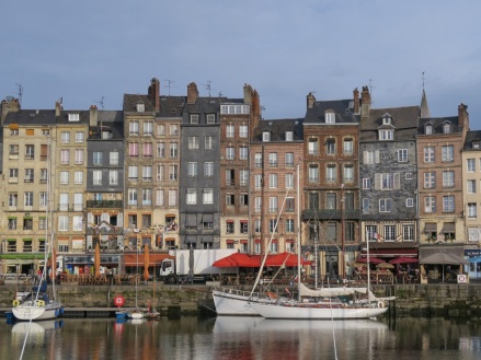 Que ver y hacer en un día de excursión desde Ruan. Honfleur y Acantilados de Etretat